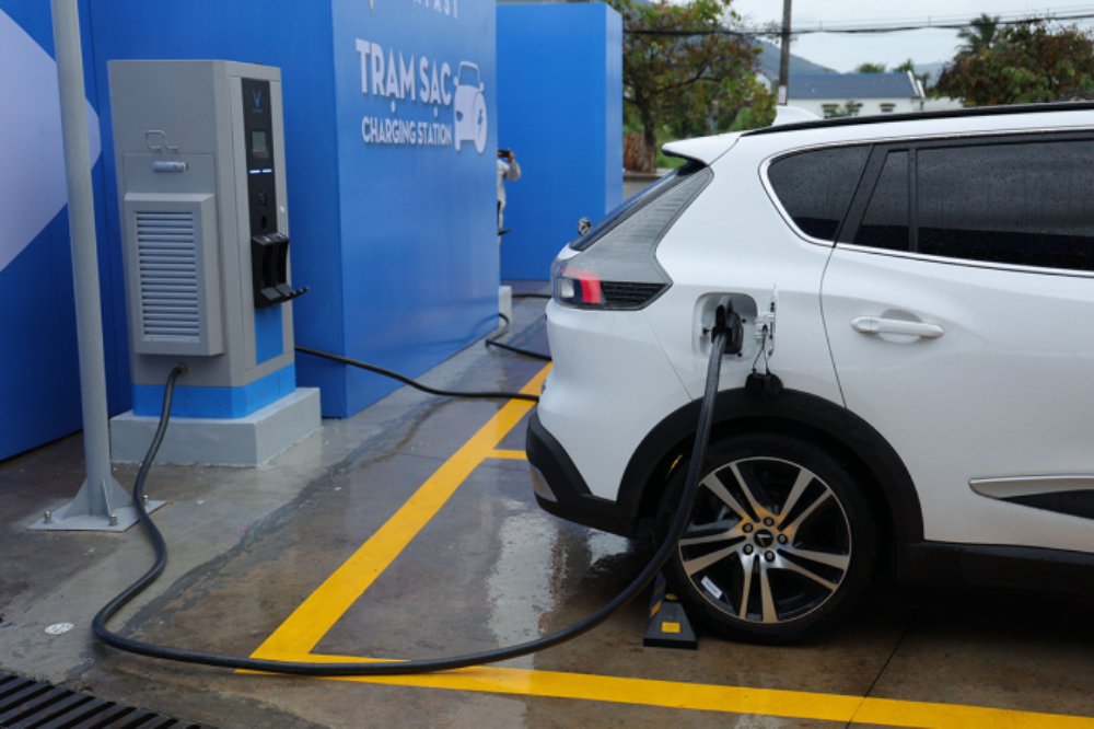 Hệ thống trạm sạc chính là yếu tố then chốt quyết định cục diện cạnh tranh xe điện hiện nay